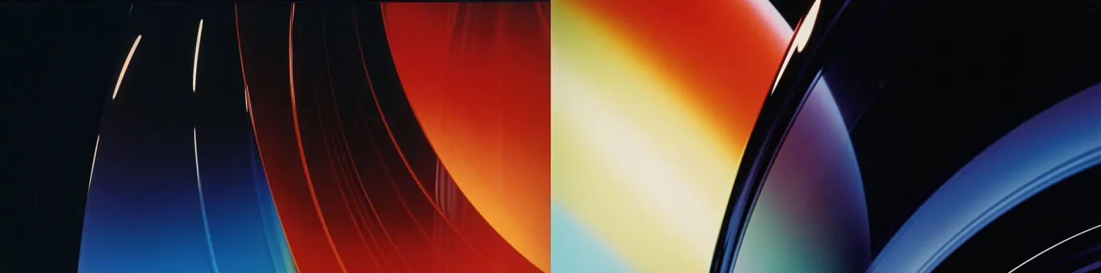 创意彩色渐变抽象艺术圆形透明玻璃电影静物摄影海报背景midjourney关键词咒语分享